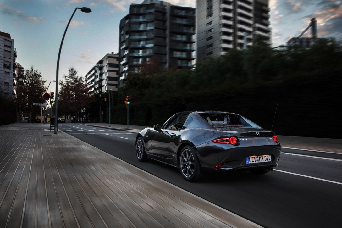 1596931-מאזדה MX-5 RF (16).jpeg