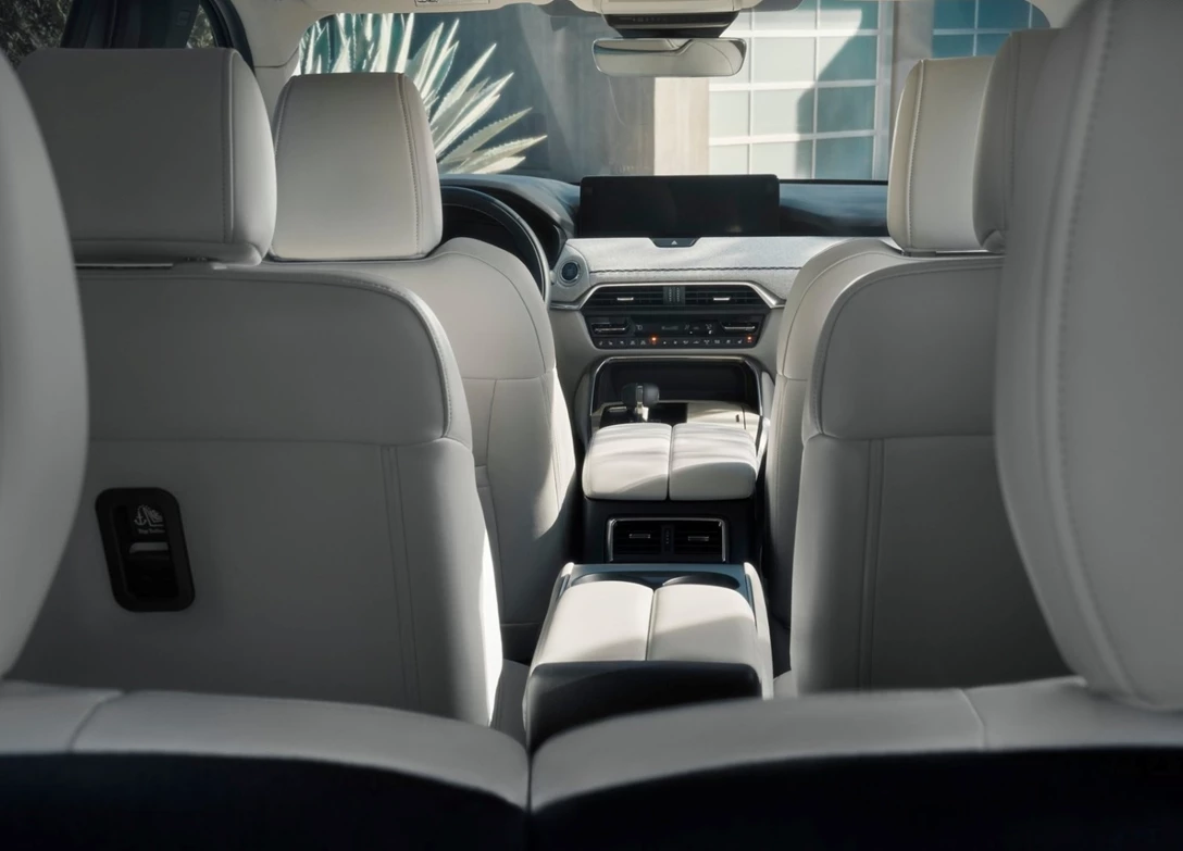 1702216-Mazda-CX-90-2024-14.jpg