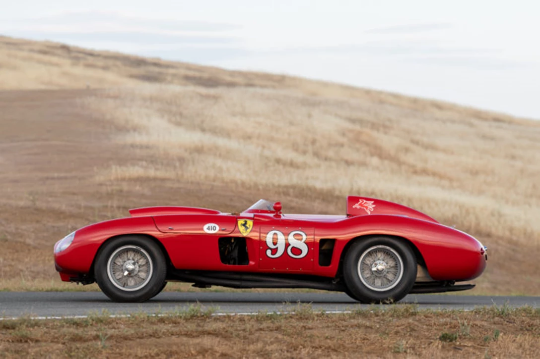 1666112-Ferrari-410-Sport-Spider--740x493.jpg