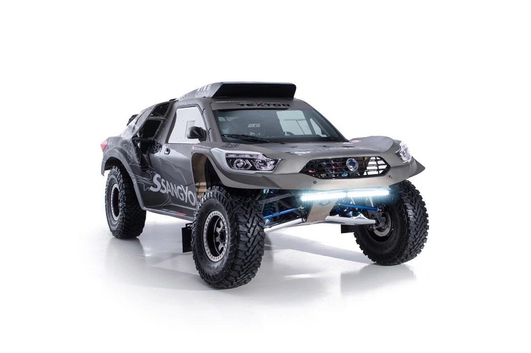 1608405-Rexton DKR estudio (2).jpg