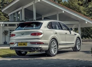 1699336-Bentley-Bentayga-2024-02.jpg