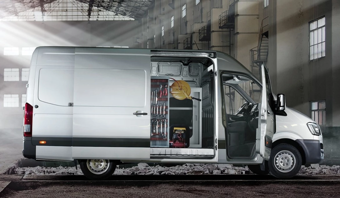 1601824-Hyundai H350 1.jpg