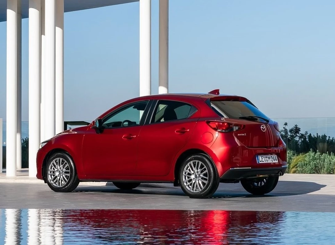 1642050-Mazda-2-2021-04.jpg
