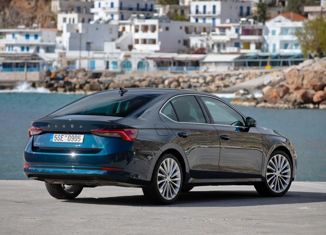 1691856-Skoda-Octavia-2024-03.jpg