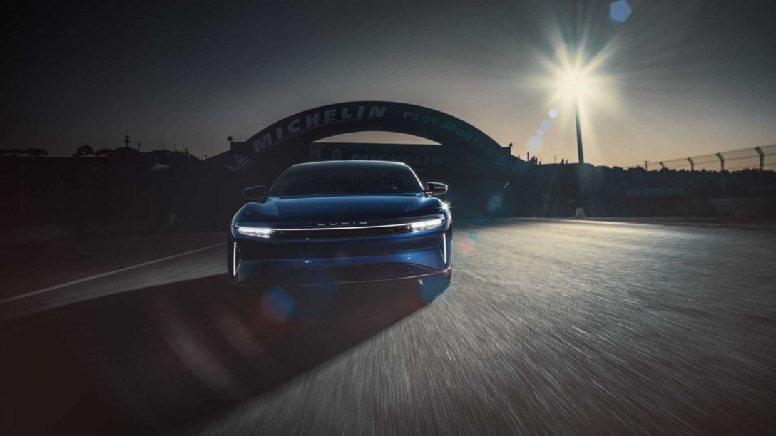 1665957-Lucid Air Sapphire-7.jpeg