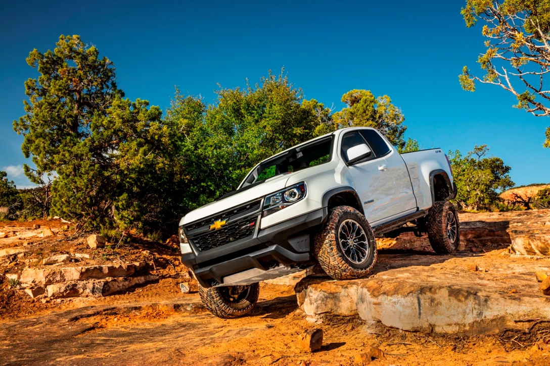 1665412-20120Chevrolet-Colorado-ZR2-017.jpg