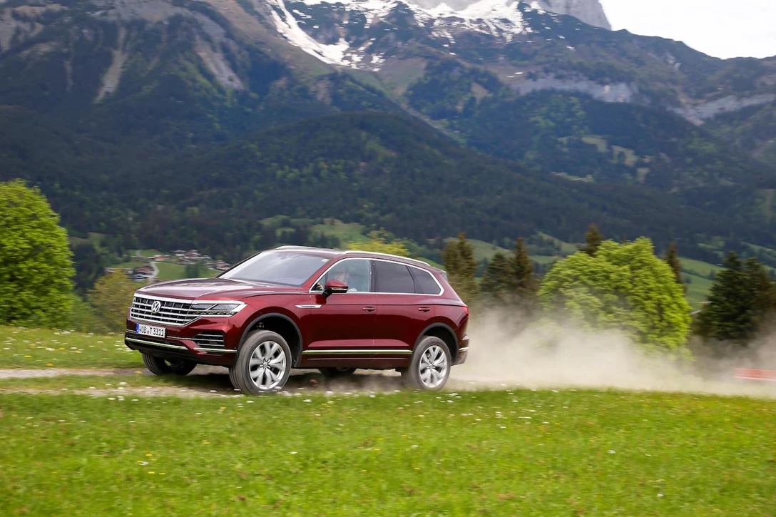 1595800-פולקסווגן טוארג - מבחן דרכים (השקה) (6).jpg