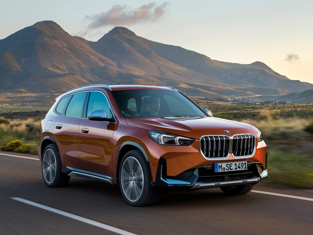1671469-P90465593_highRes_the-all-new-bmw-x1-x.jpg