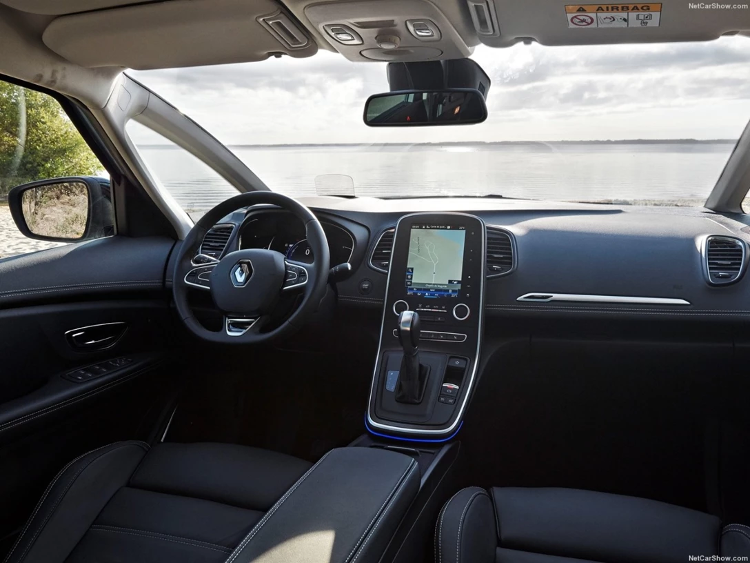 1591496-Renault-Grand_Scenic 6.jpg
