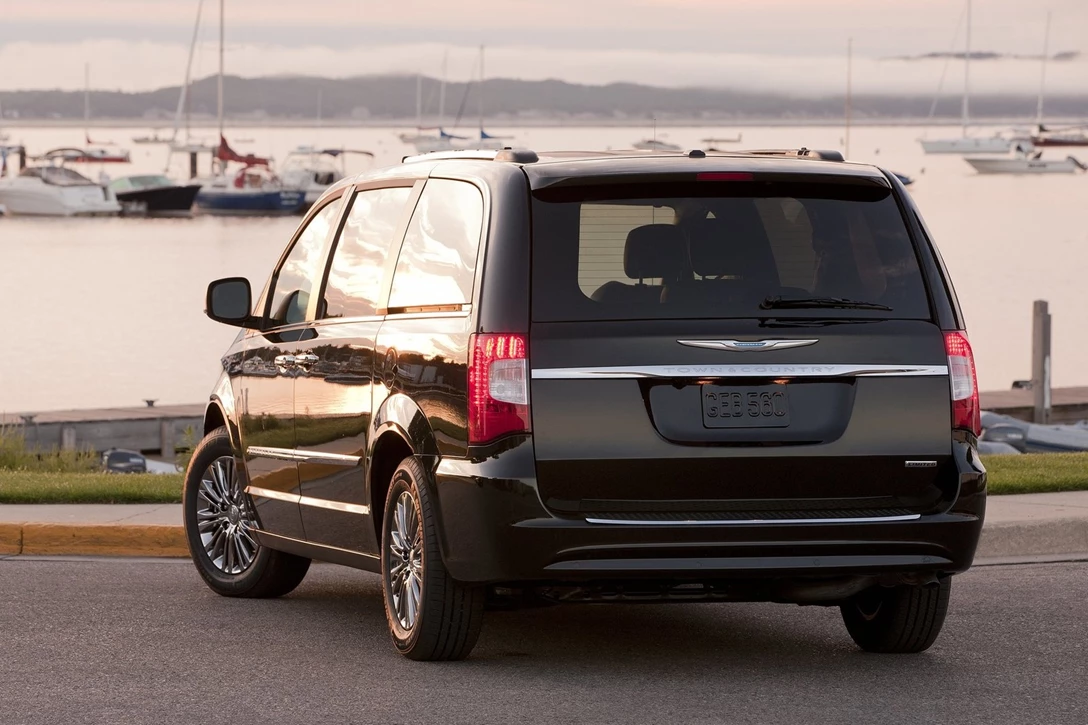 קרייזלר גרנד ויאג'ר 2012