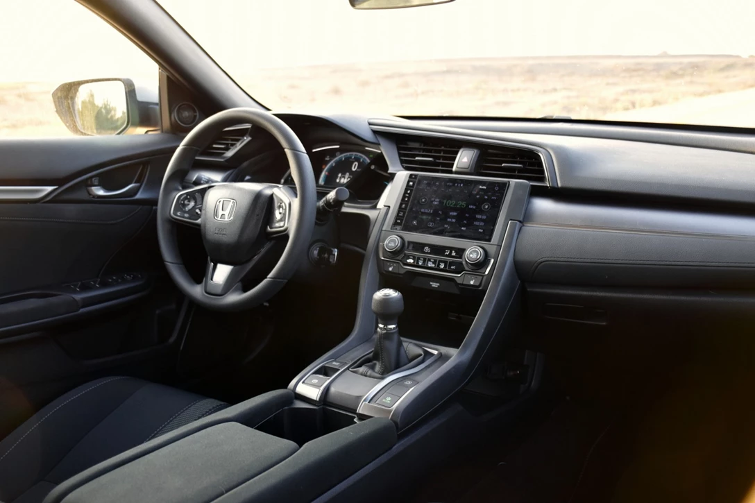 1608670-הונדה סיוויק ידנית מבחן דרכיםן (7).JPG