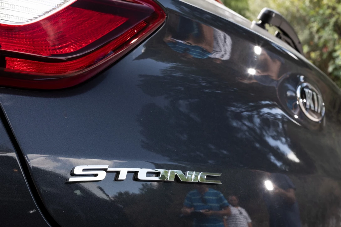 1614693-קיה סטוניק מול סיאט ארונה מבחן דרכים (3).jpg