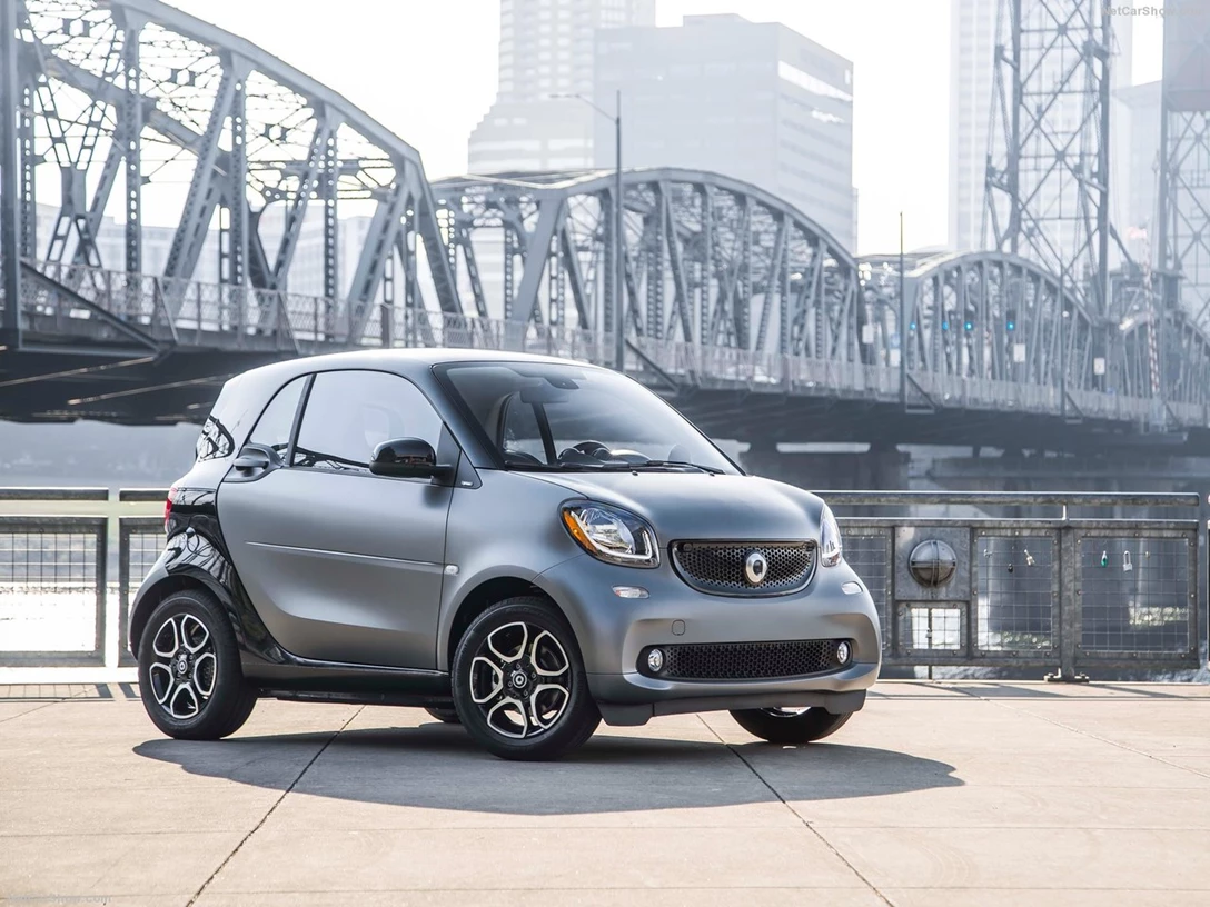 1589141-Smart-fortwo 3.jpg