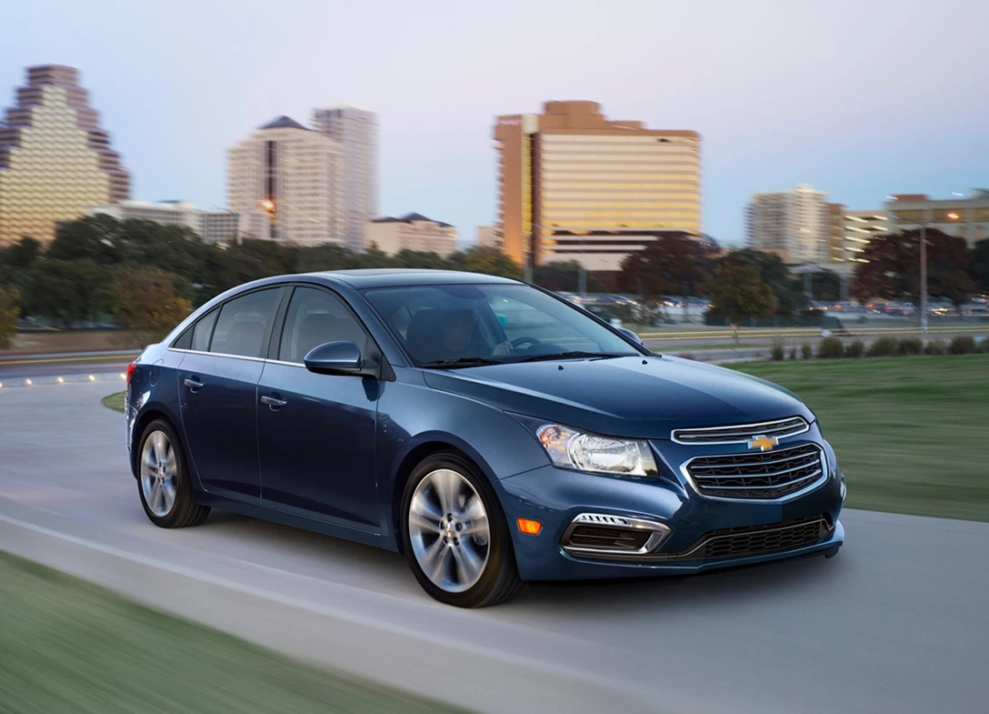1689196-Chevrolet-Cruze-2015-01.jpg