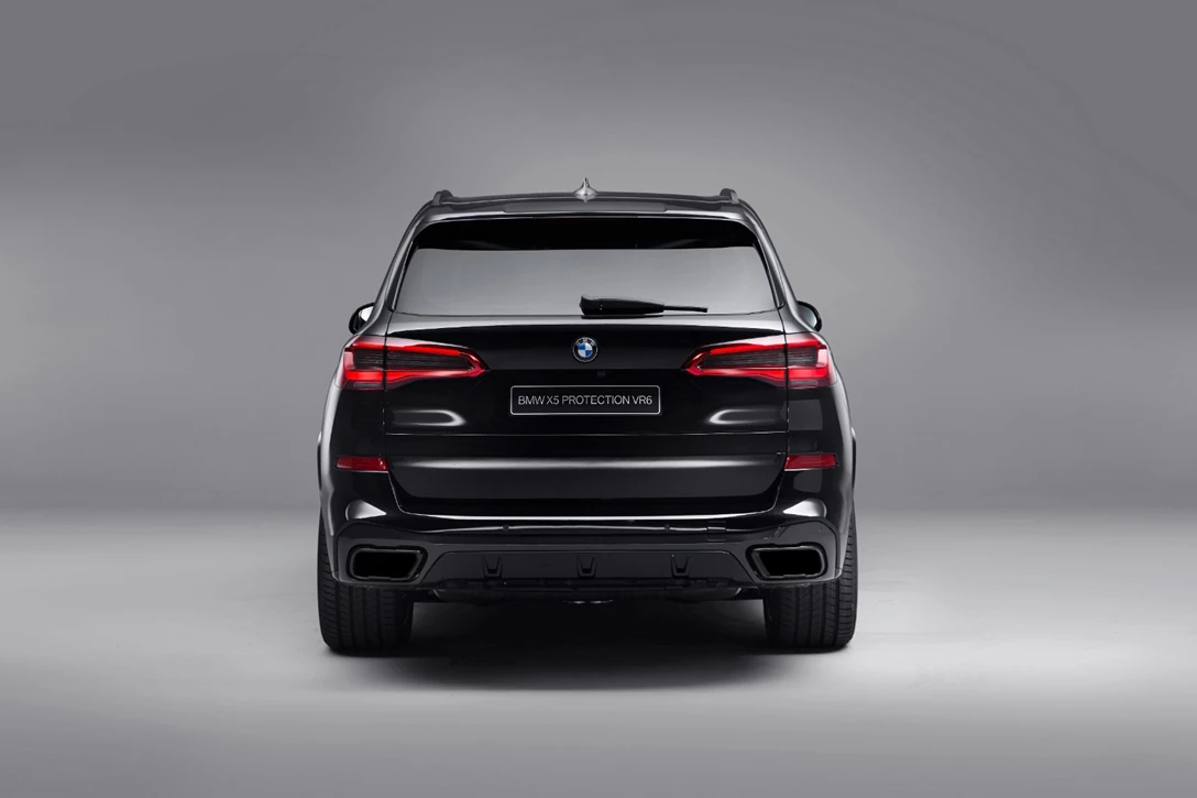 1621335-P90363294_highRes_the-new-bmw-x5-prote.jpg