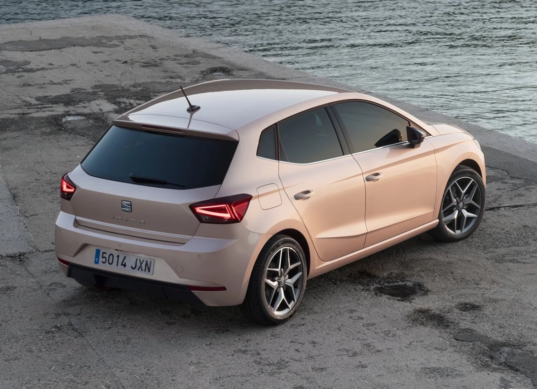 1639151-Seat-Ibiza-2017-03.jpg