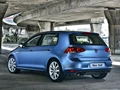 1670422-Volkswagen-Golf-2014-03.jpg