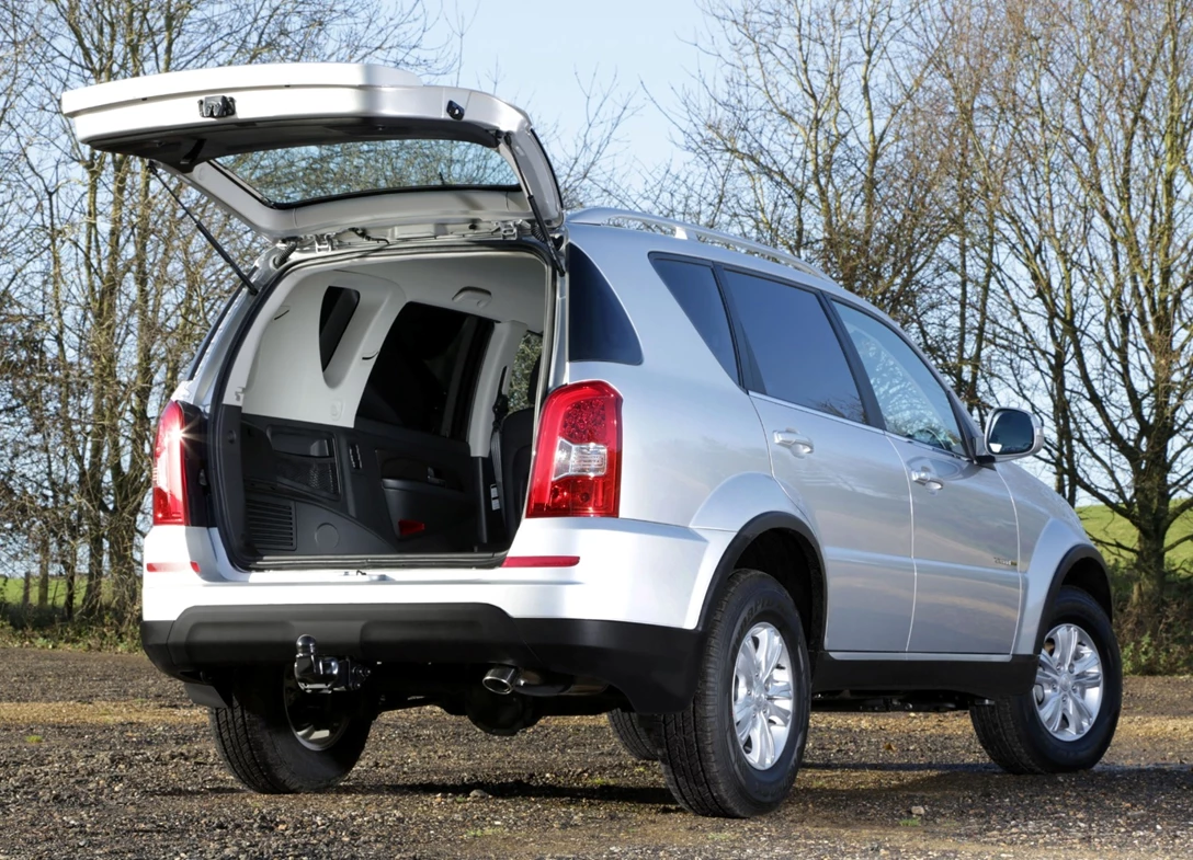 1688105-SsangYong-Rexton-2014-02.jpg