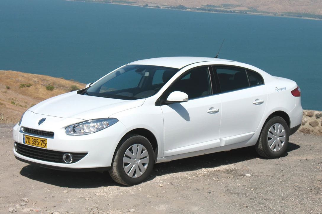 1657738-fluence D 009.jpg