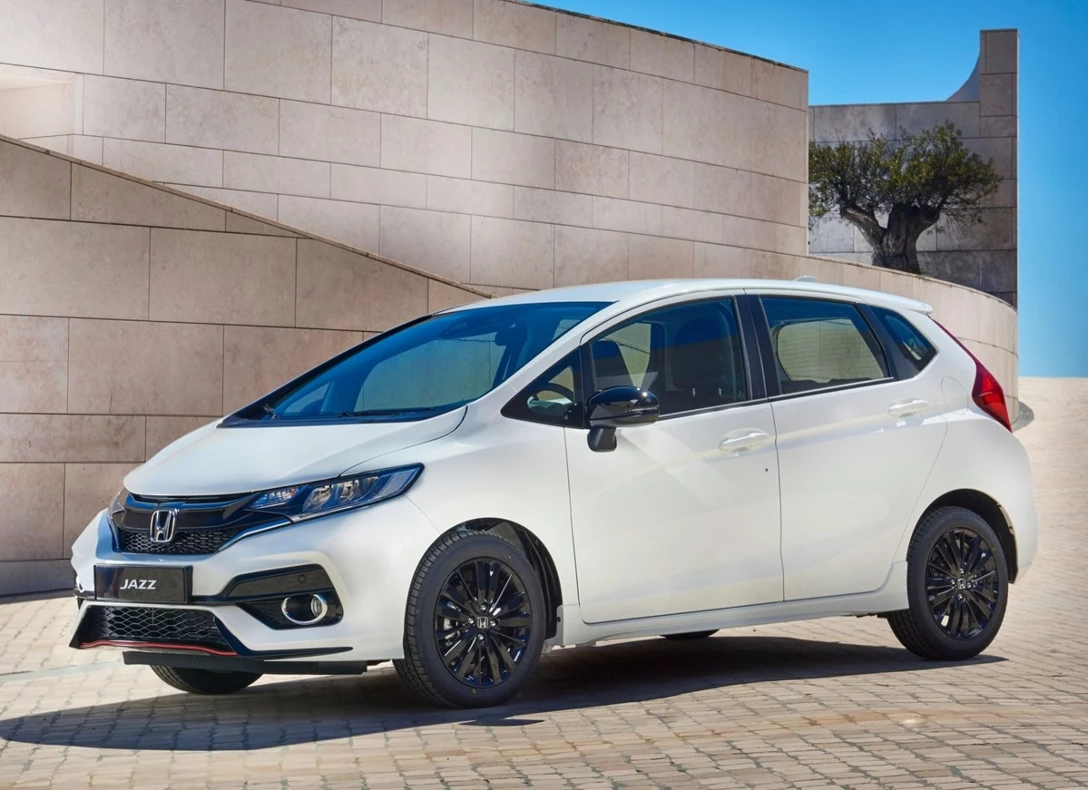 1642383-Honda-Jazz-2019-01.jpg