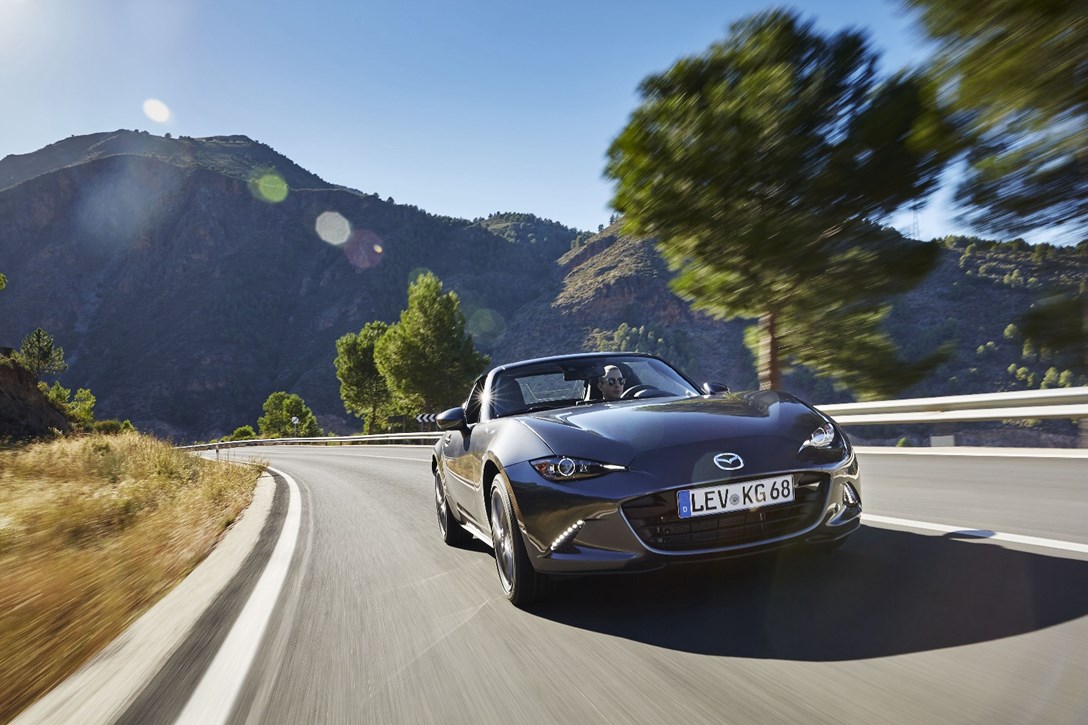 1596941-מאזדה MX-5 RF (26).jpeg