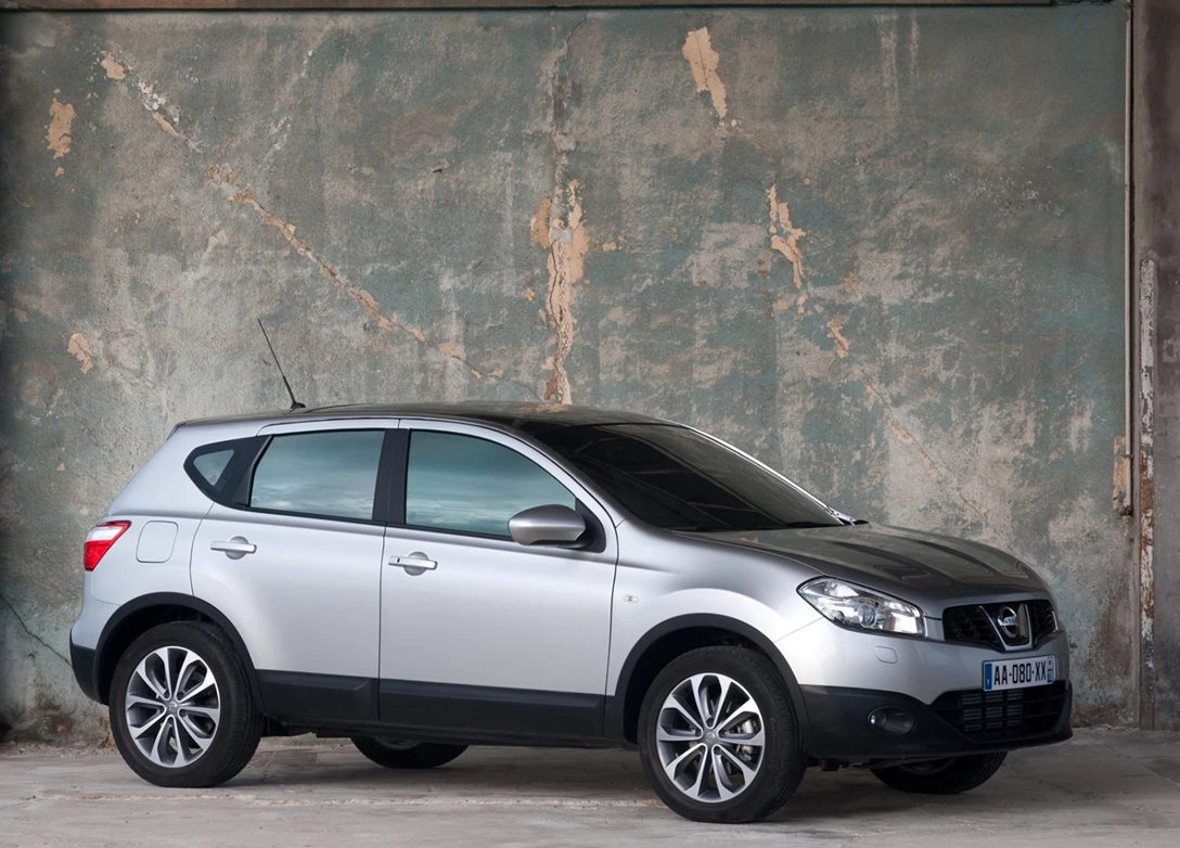 1687094-Nissan-Qashqai-2012-01.jpg