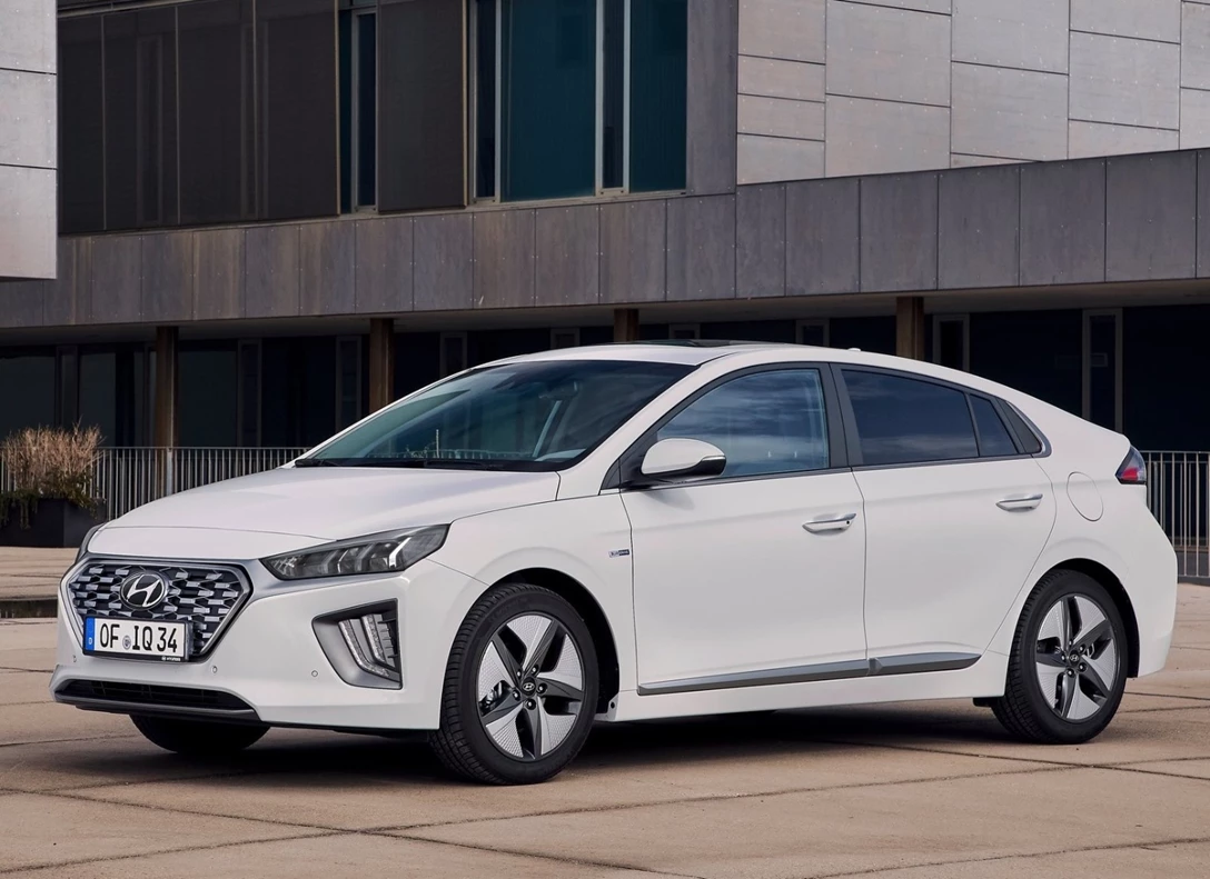 1652027-Hyundai-Ioniq-2022-04.jpg