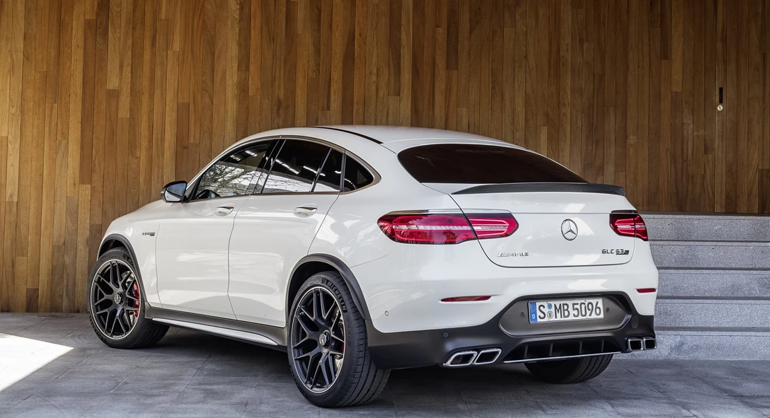 1655630-2018_mercedes-amg_glc_63_coupe_3_1920x1080.jpg