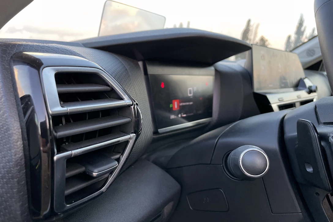 1651700-12-C4 - 58.jpg