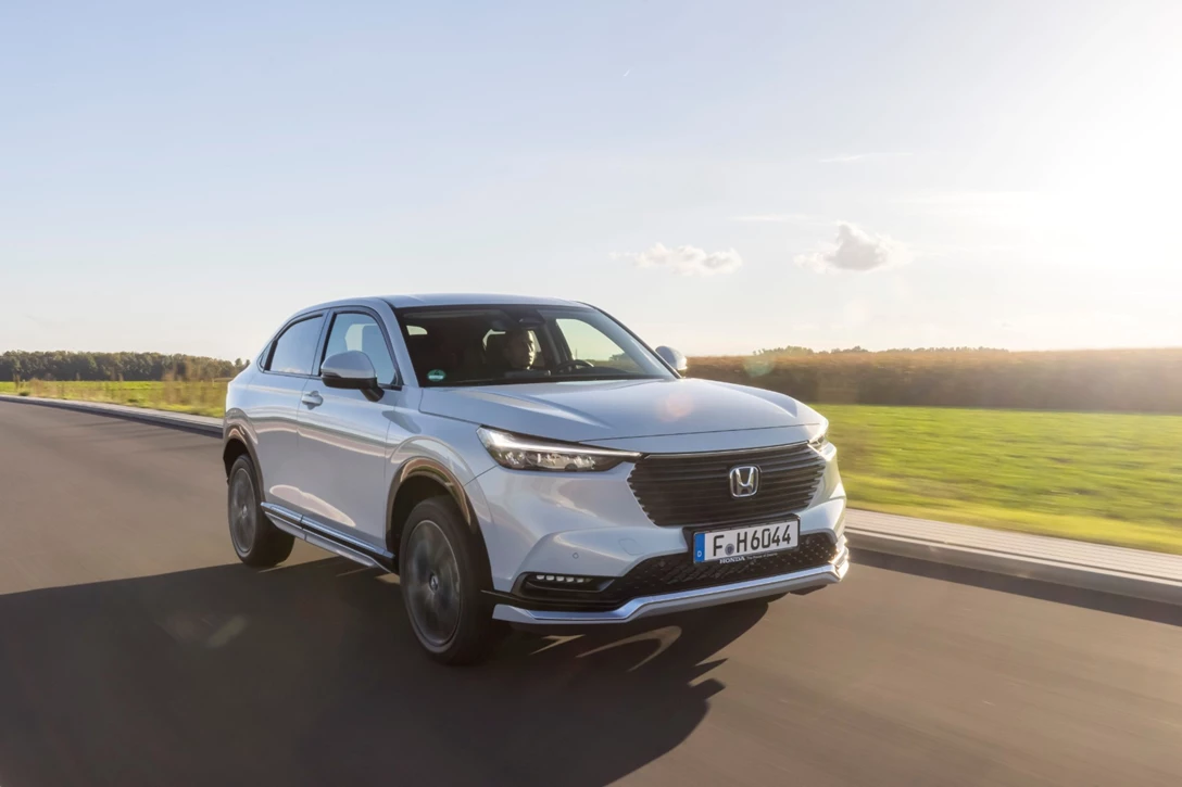 1702122-348229_2021_Honda_HR-V_e_HEV.jpg