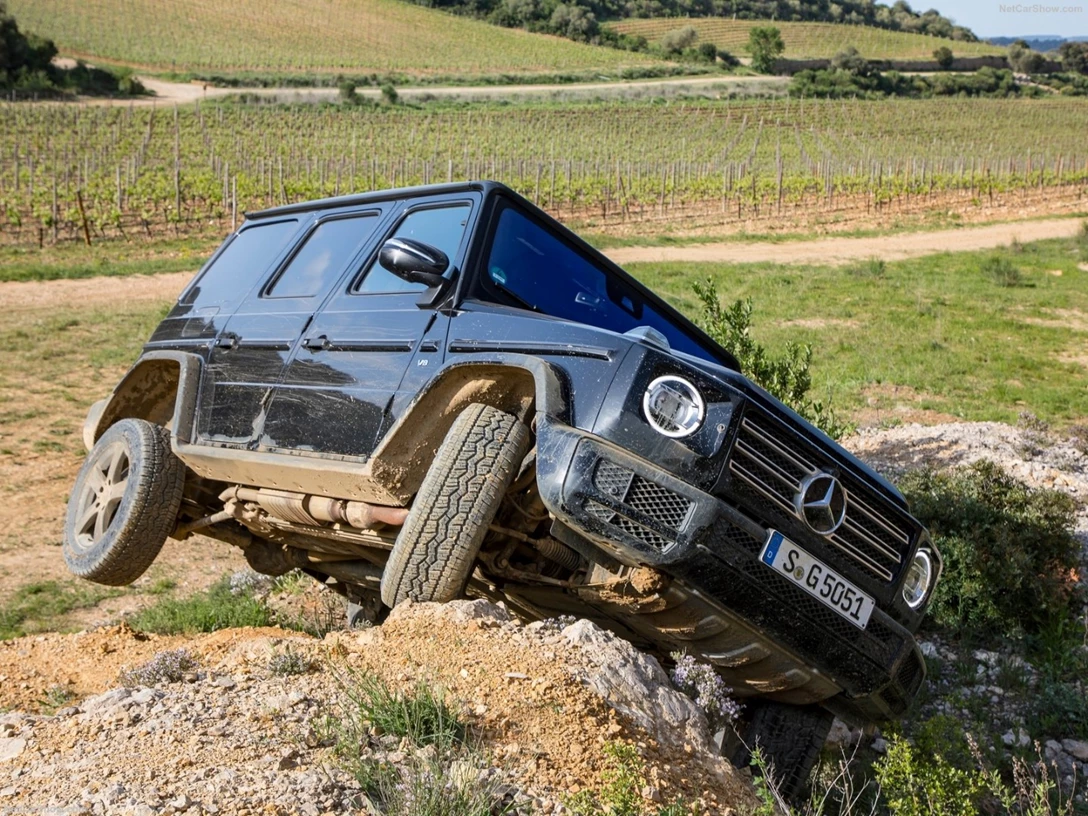 1664148-Mercedes-Benz-G-Class-2021-02.jpg