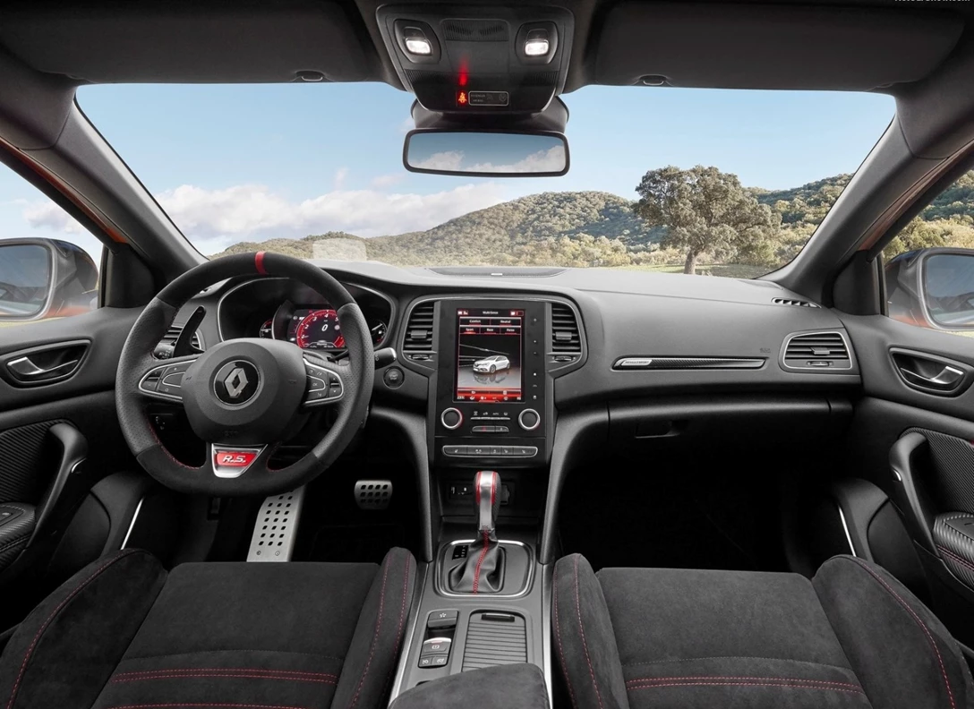 1660711-Renault-Megane_RS-2021-05.jpg