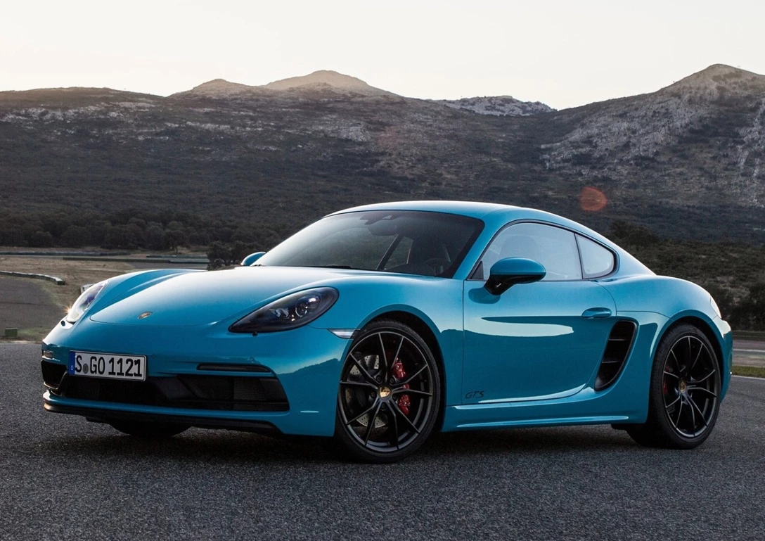 1628559-Porsche-718_Cayman_GTS-01.jpg