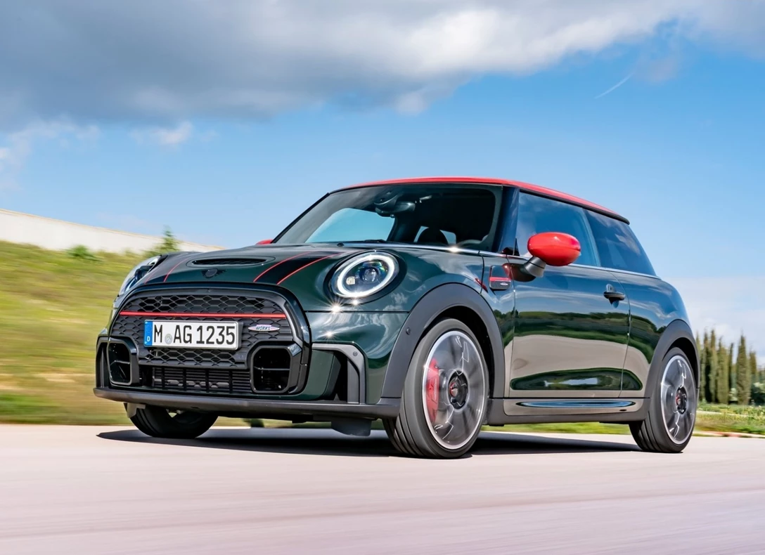 1653955-Mini-John_Cooper_Works-2022-08.jpg