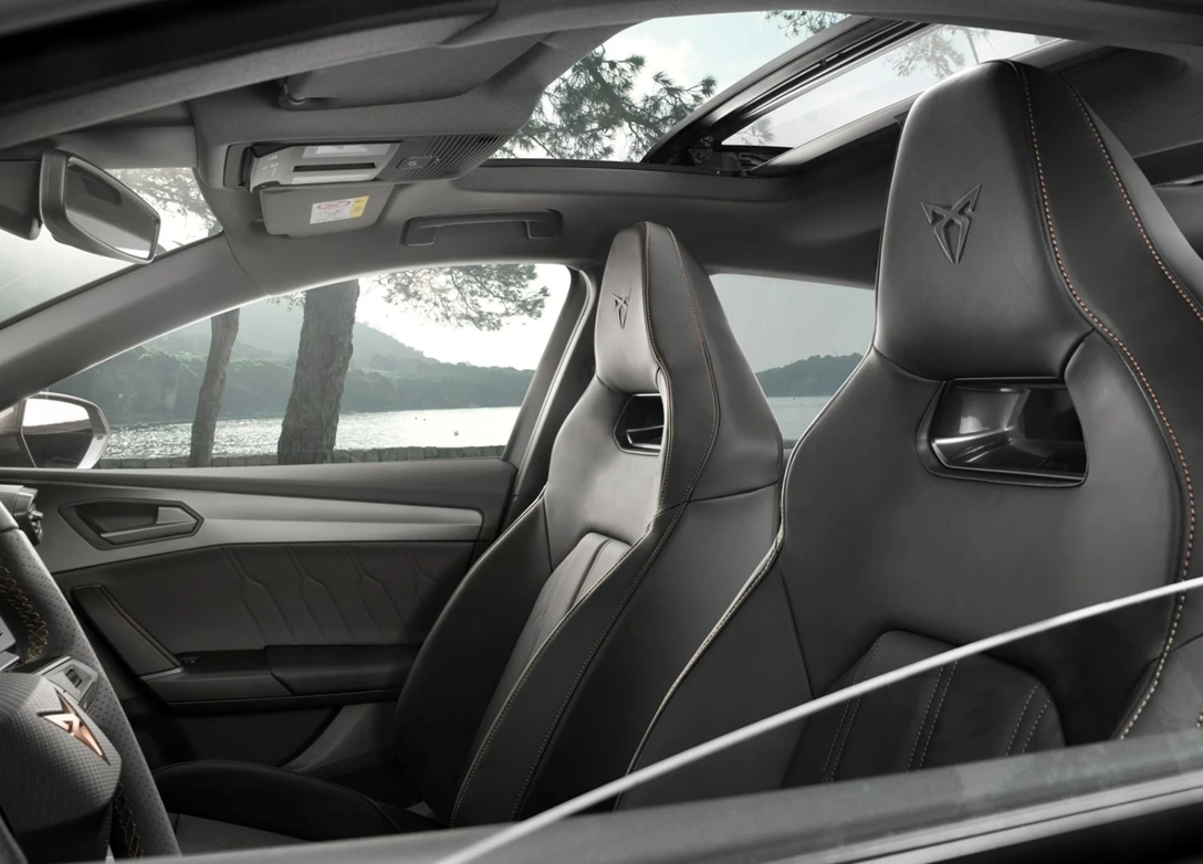 1657109-Seat-Cupra_Leon-2021-1600-29.jpg
