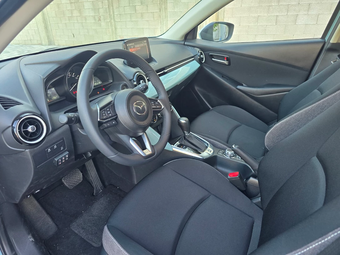 1706054-yarismazda (209).jpg