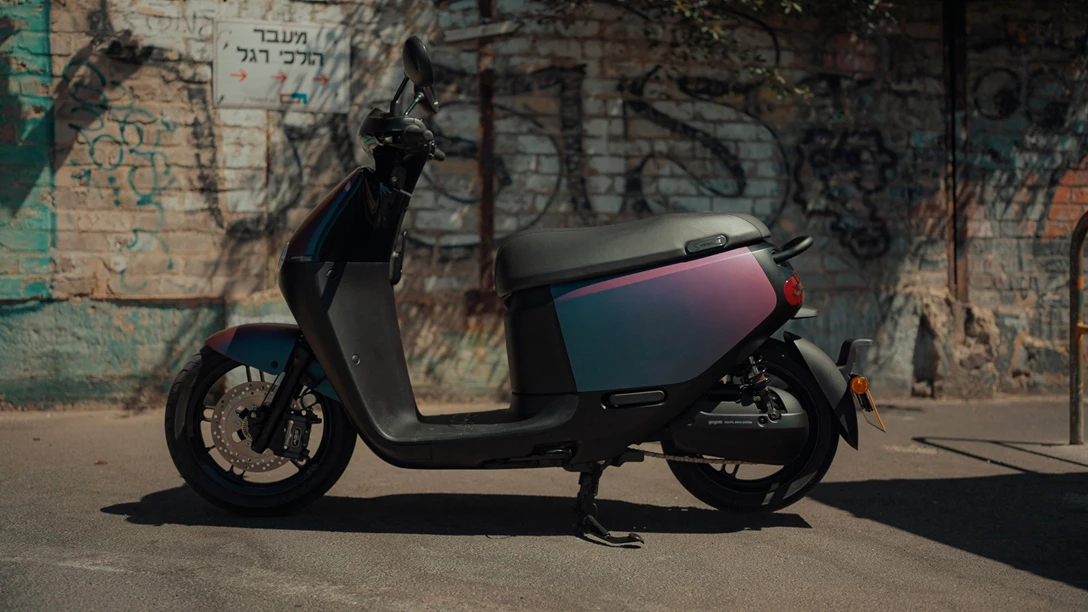 1669420-gogoro 2022.00_13_20_02.Still015 copy.jpg