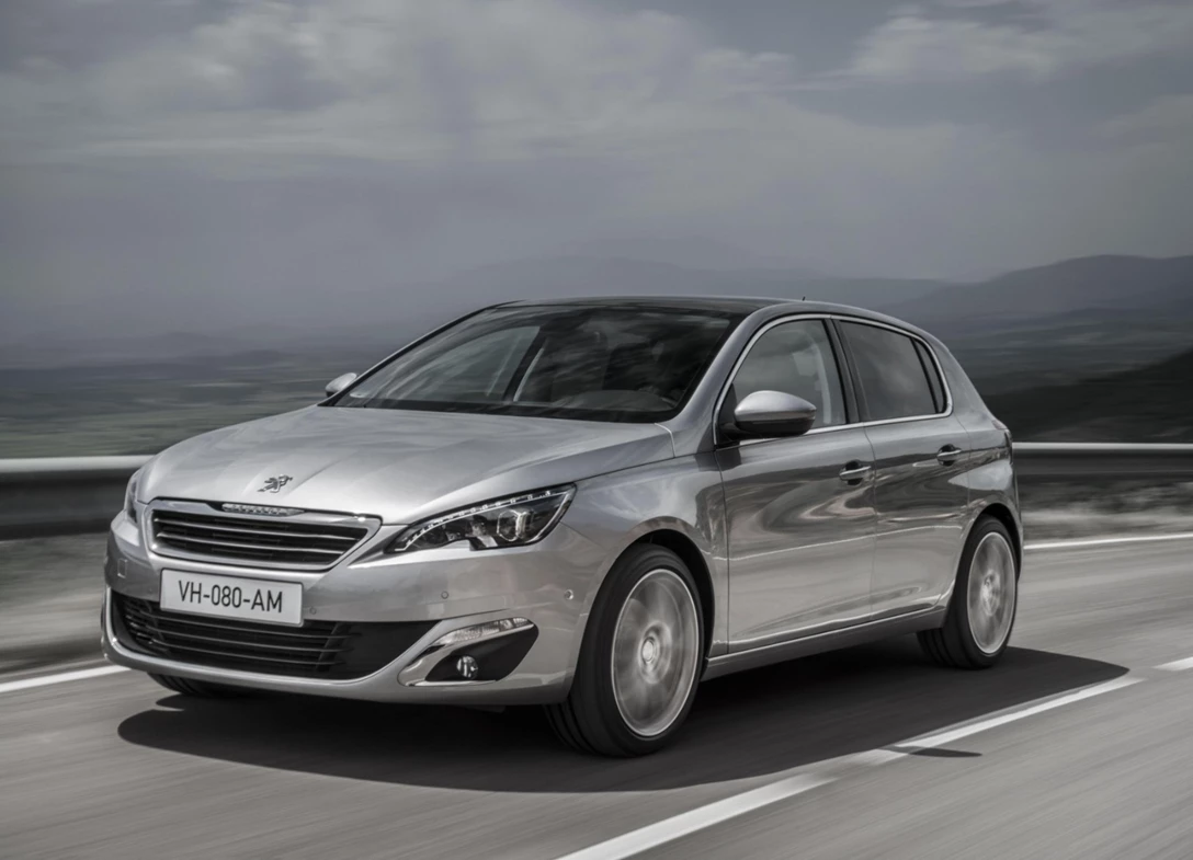 1687780-Peugeot-308-2015-00.jpg