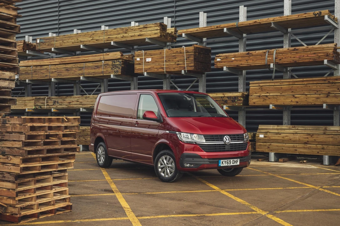 1635342-VW_Transporter-02.JPG