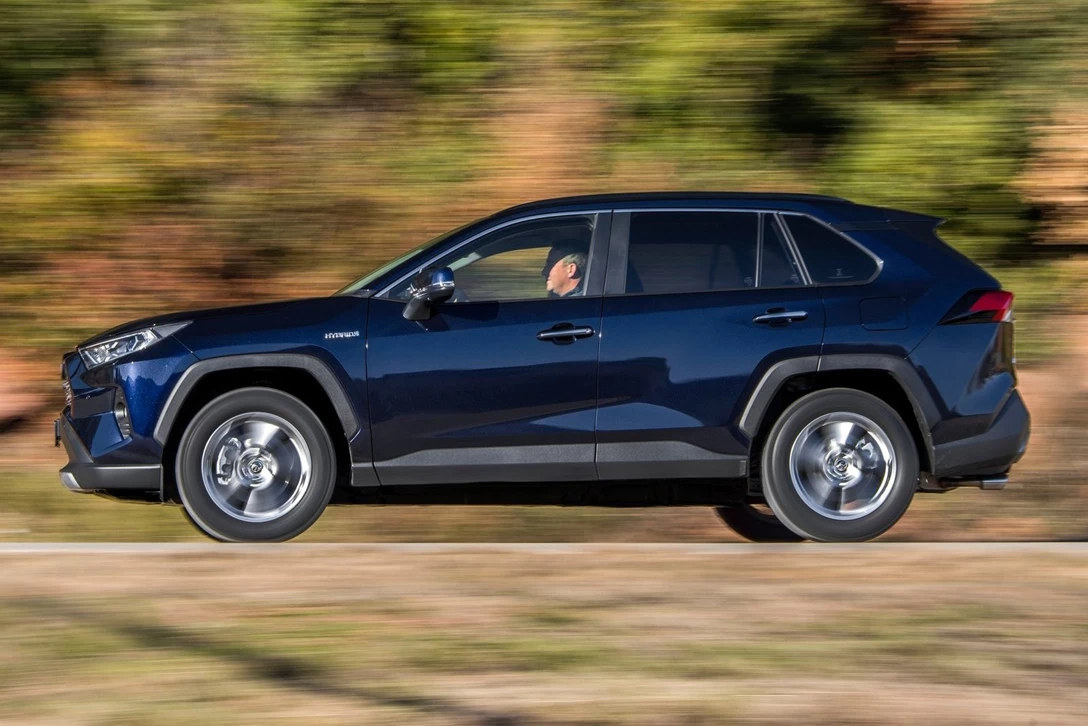 1610422-טויוטה ראב 4 השקה (9).jpg