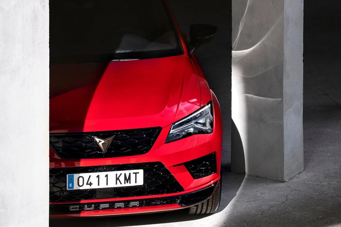 1614425-11-Seat-Ateca_Cupra-2019-1600-4c.jpg