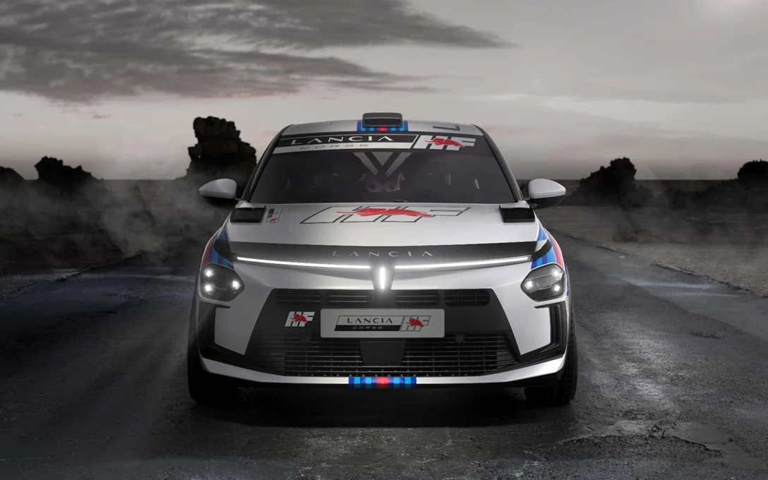 1697137-LanciaYpsilonRally4HF (2)-min.jpg