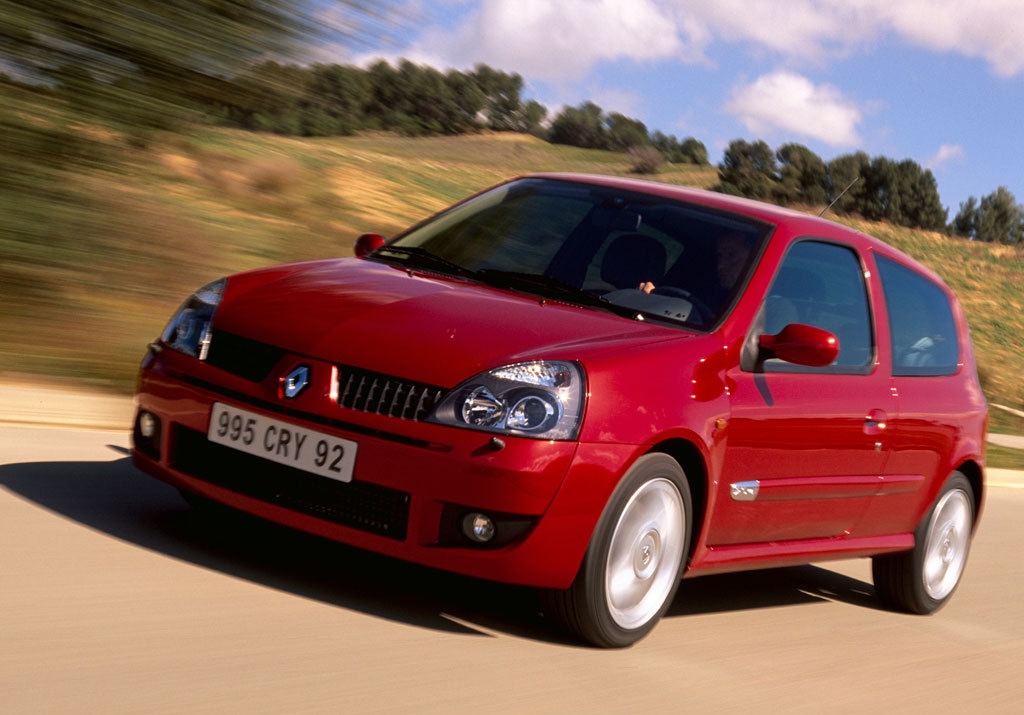 1600959-Renault-Clio.jpg