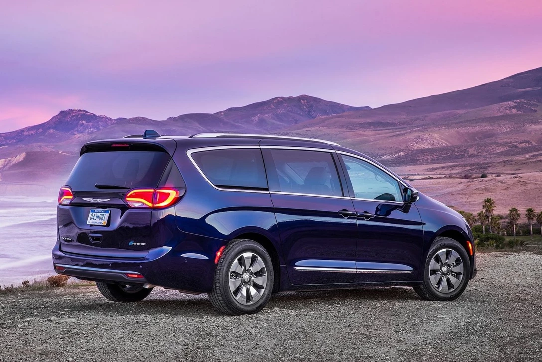 1600749-קרייזלר פאסיפיקה (5).jpg