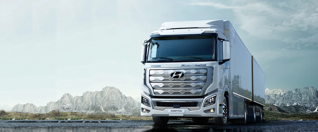 1657757-hyundai-xcient 1.jpg