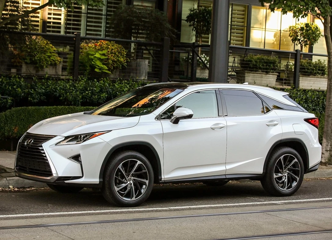 1653164-Lexus-RX-2018-02.jpg