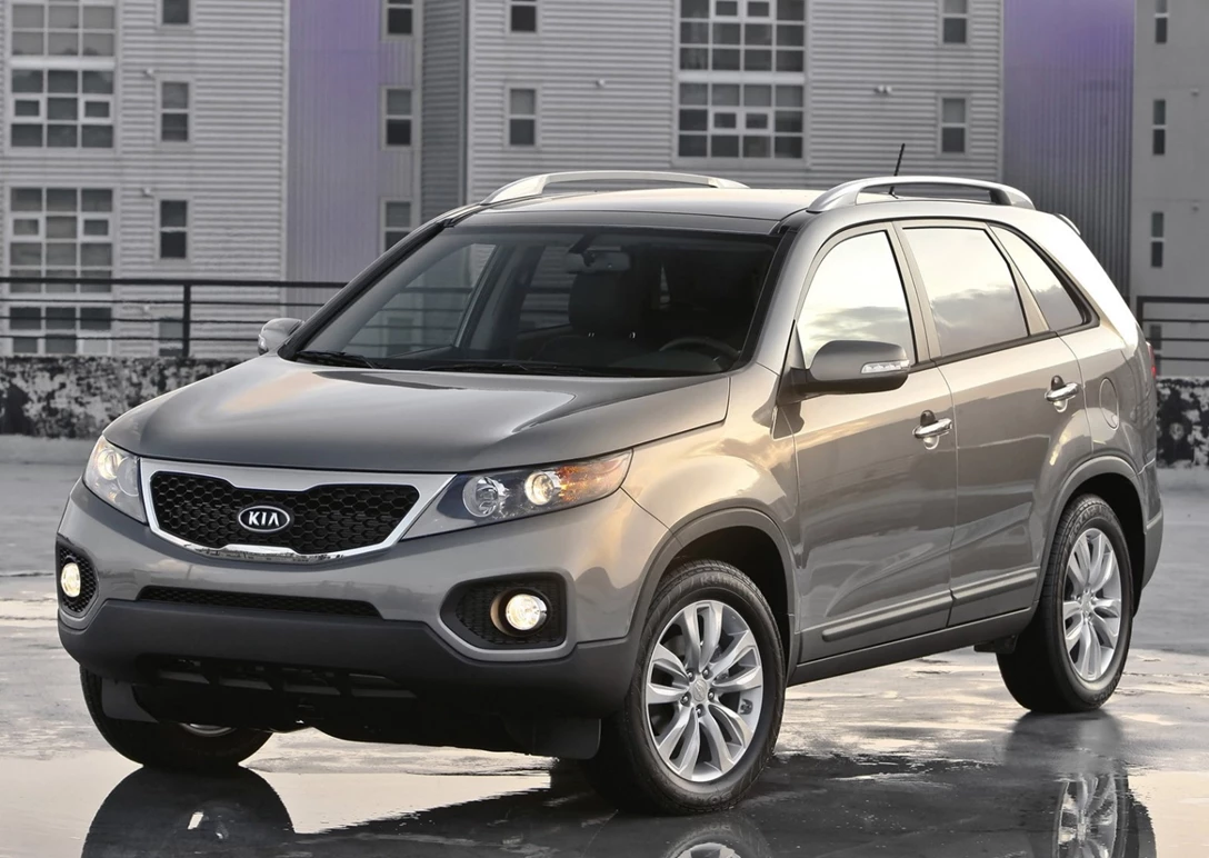 1599366-Kia-Sorento-2011-1600-0b.jpg