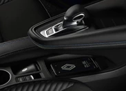 1701776-Renault-Captur E-Tech Hybrid-2024-08-FL.jpg