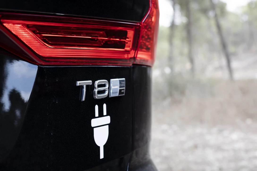 1606234-וולוו XC60 (6).jpg