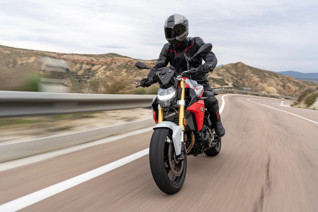 1632438-_bmw-f-900-r-jpg (16).jpg